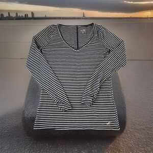 Hollister Must Have Collection Women’s White/Blue Striped V-Neck Top Size Large